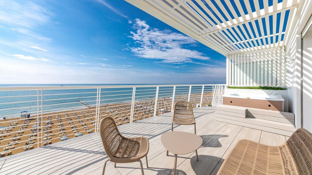 Hotel Le Soleil Lido di Jesolo Exteriör bild