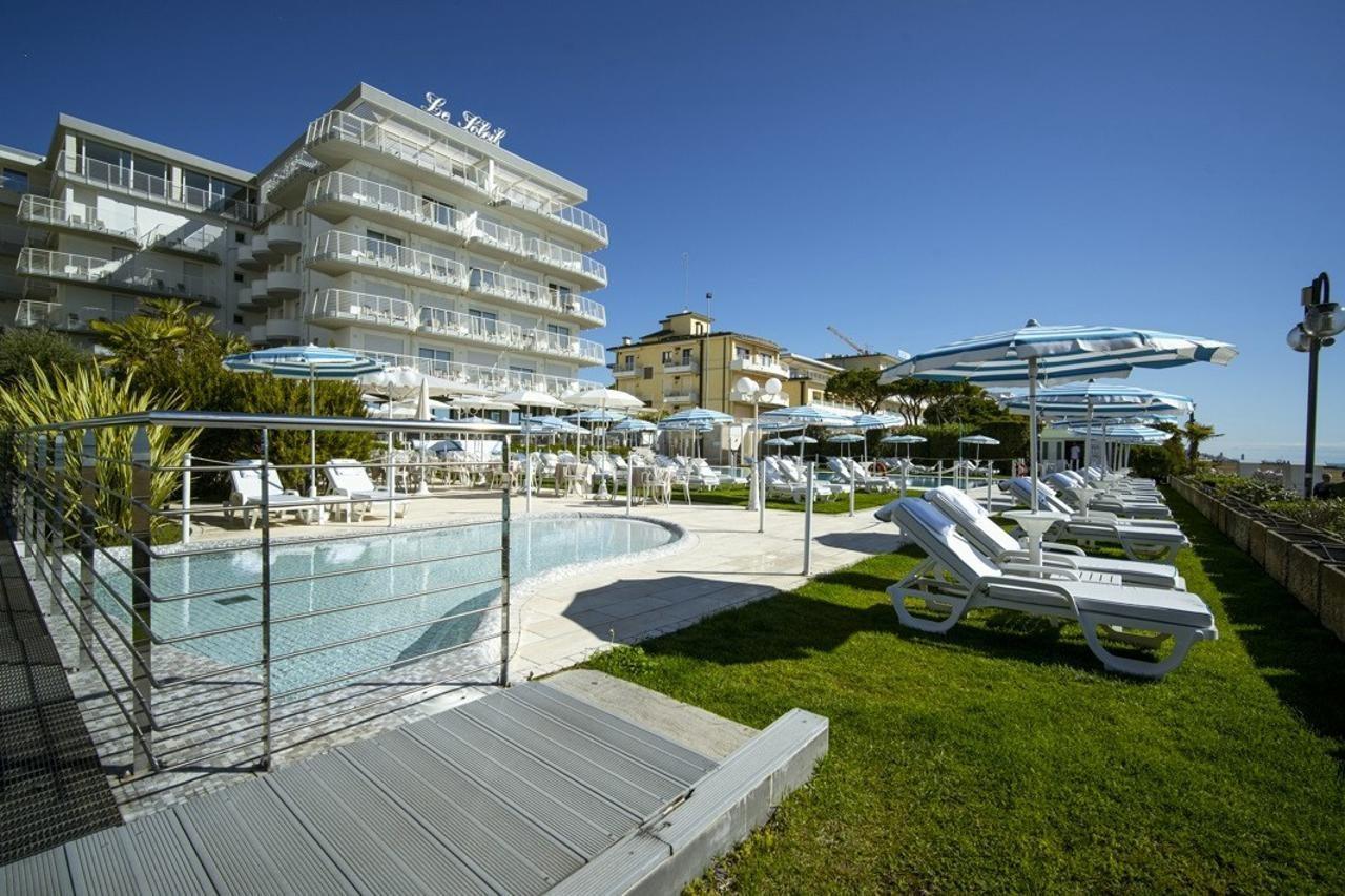 Hotel Le Soleil Lido di Jesolo Exteriör bild