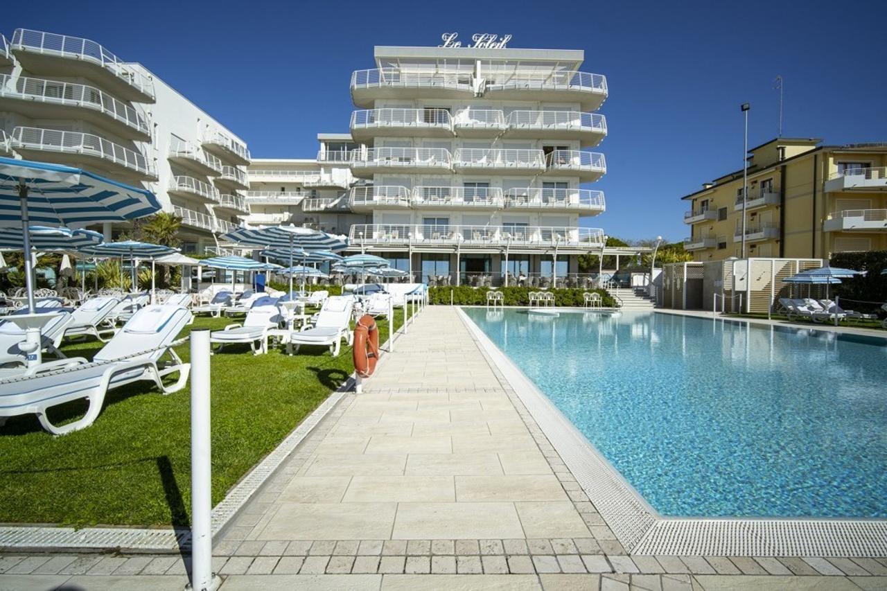 Hotel Le Soleil Lido di Jesolo Exteriör bild