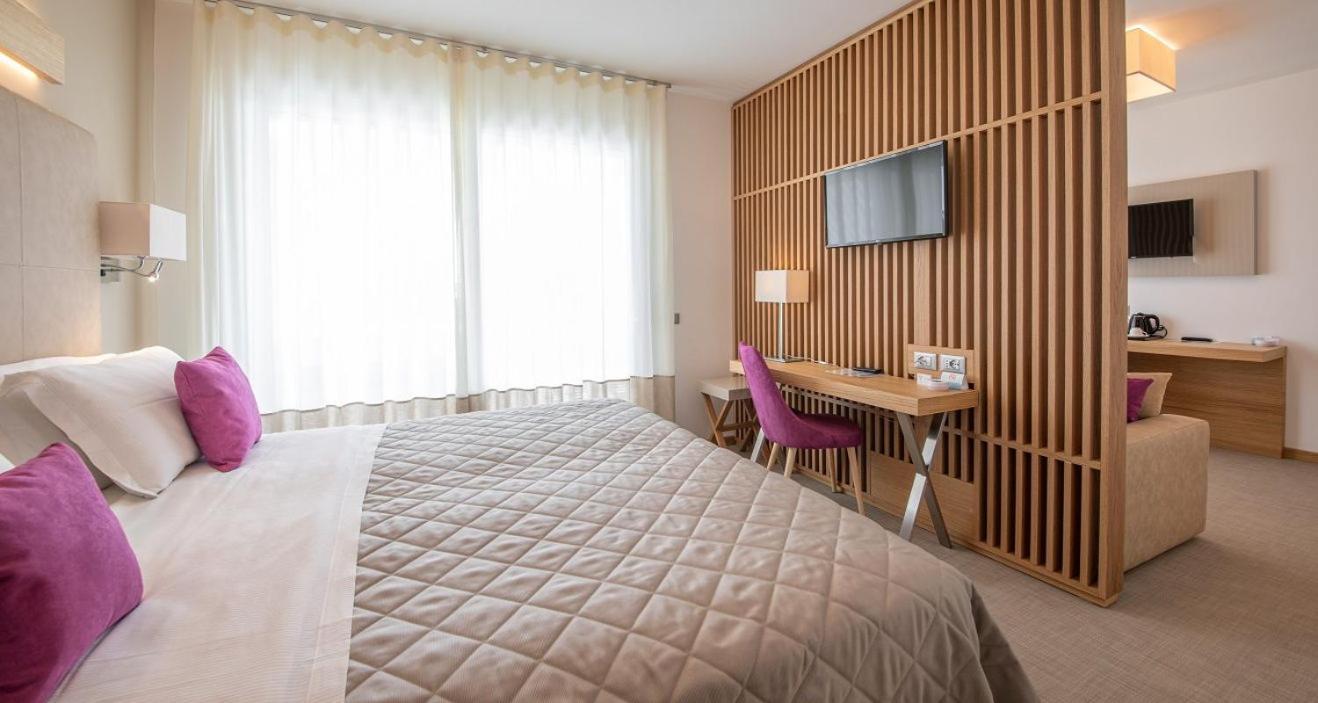 Hotel Le Soleil Lido di Jesolo Exteriör bild