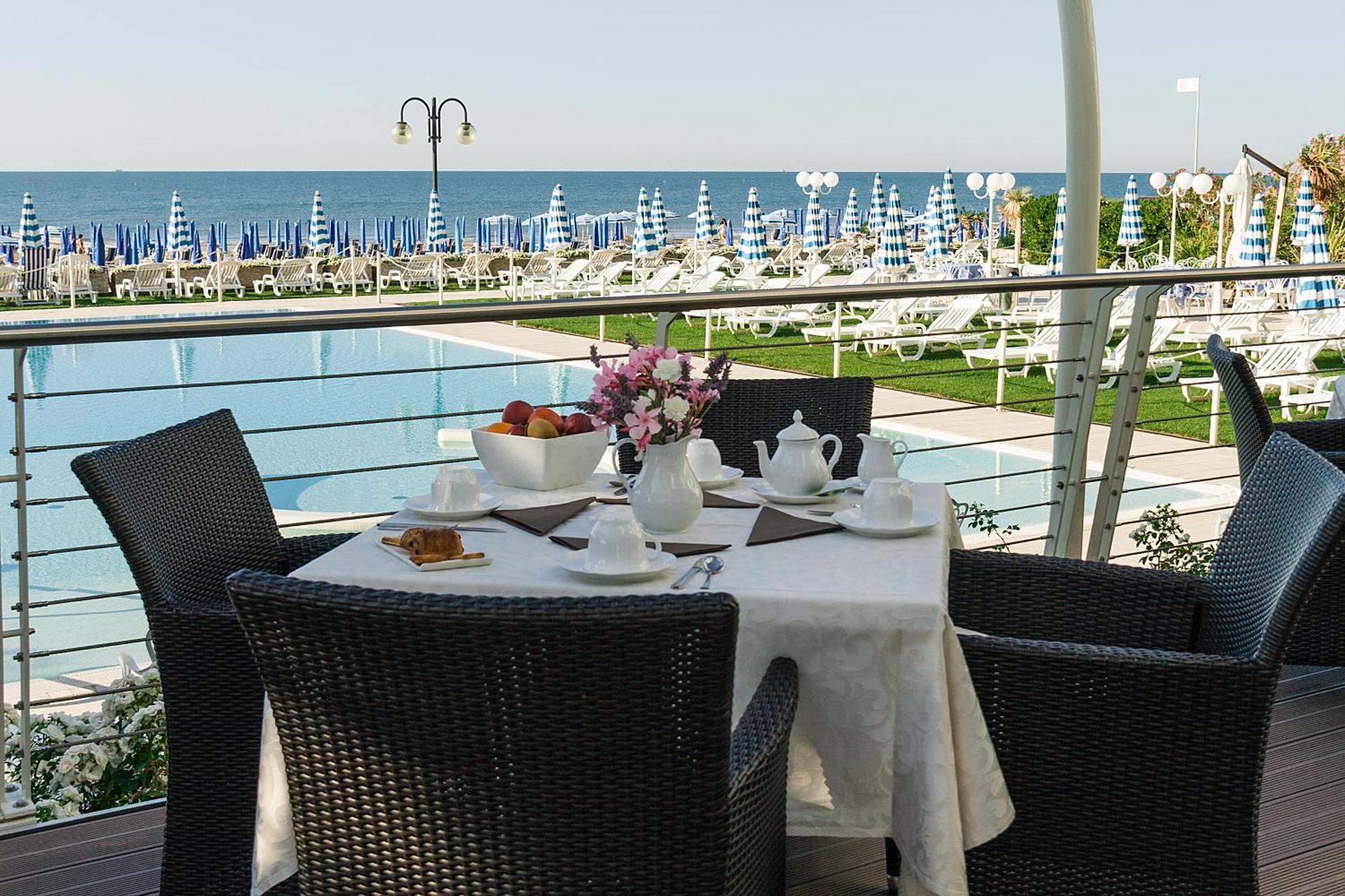 Hotel Le Soleil Lido di Jesolo Exteriör bild