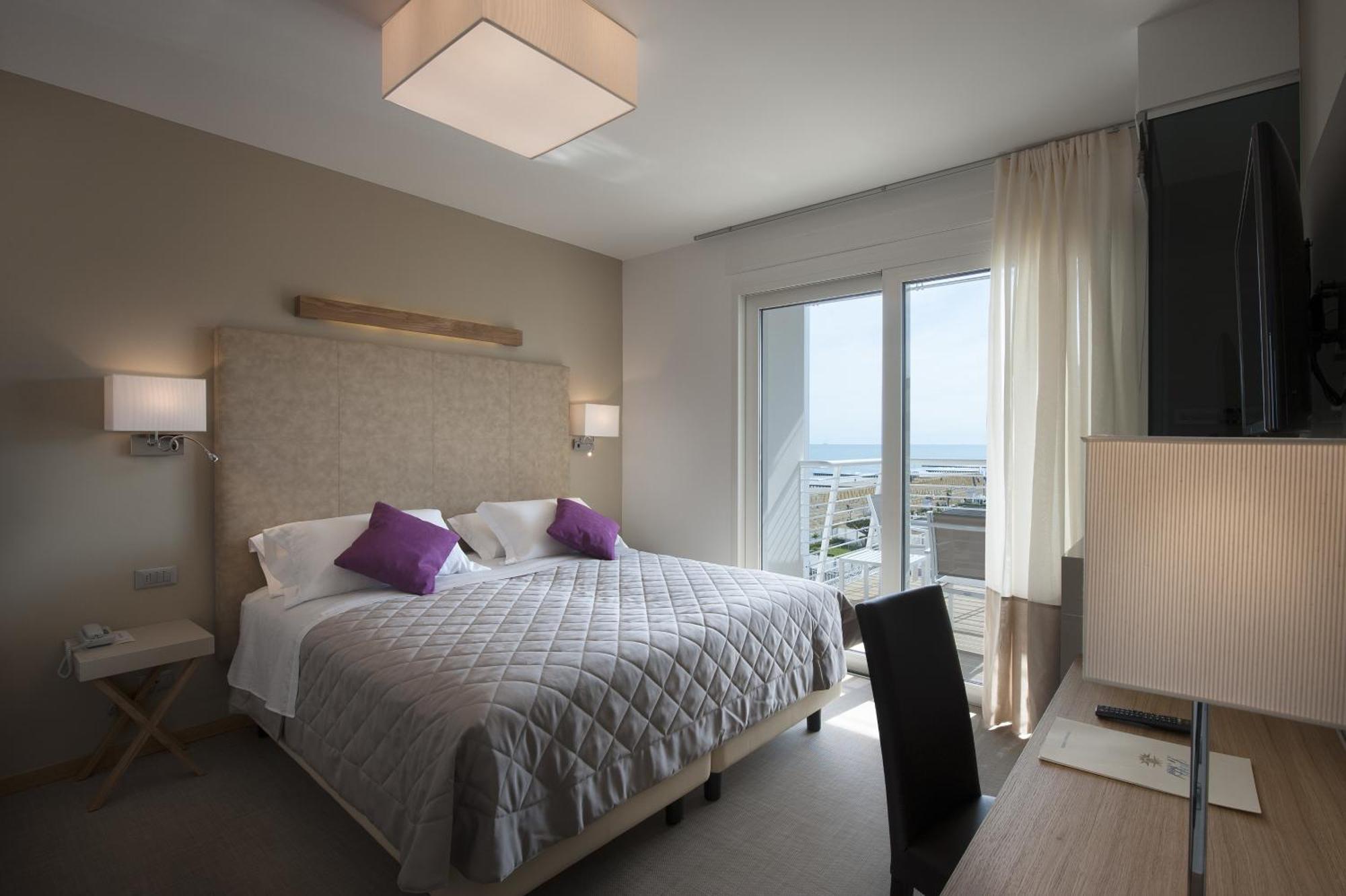 Hotel Le Soleil Lido di Jesolo Rum bild