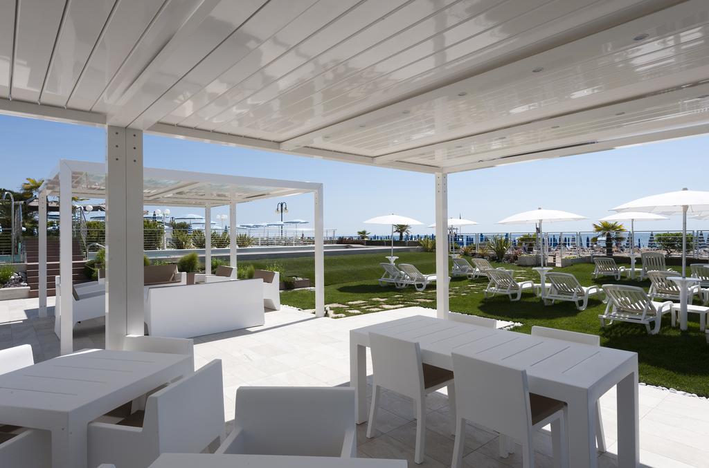 Hotel Le Soleil Lido di Jesolo Exteriör bild