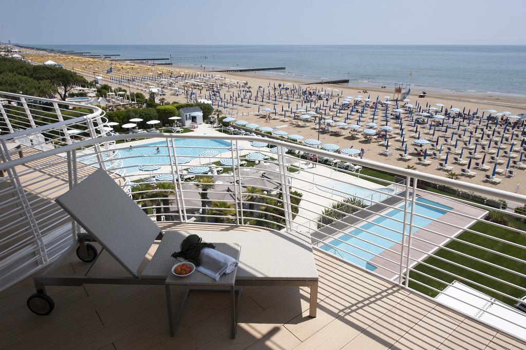 Hotel Le Soleil Lido di Jesolo Exteriör bild