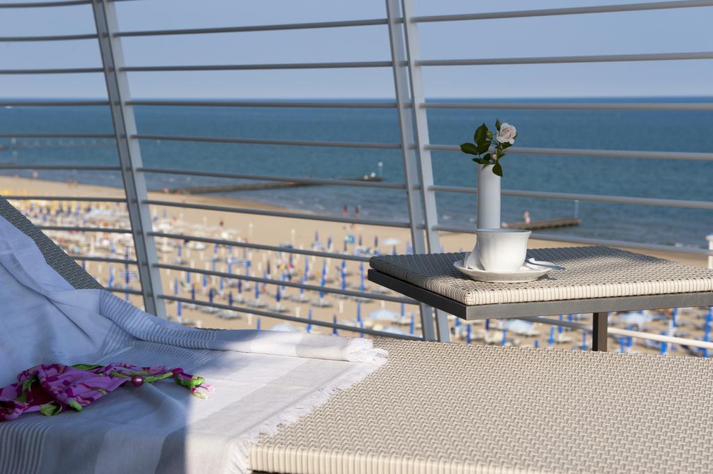 Hotel Le Soleil Lido di Jesolo Exteriör bild