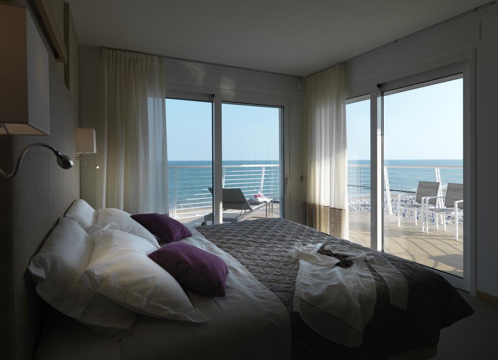 Hotel Le Soleil Lido di Jesolo Exteriör bild
