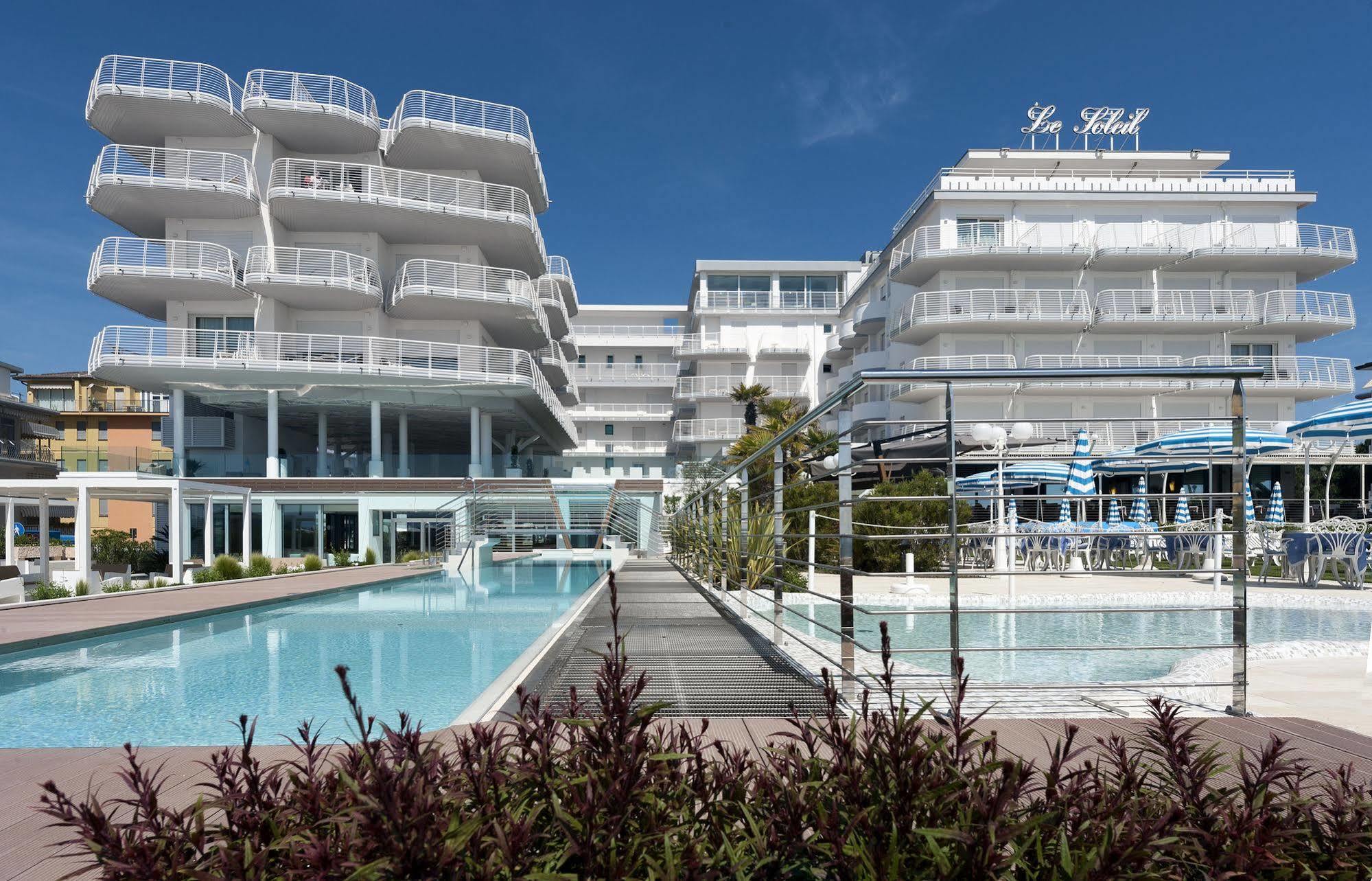 Hotel Le Soleil Lido di Jesolo Exteriör bild